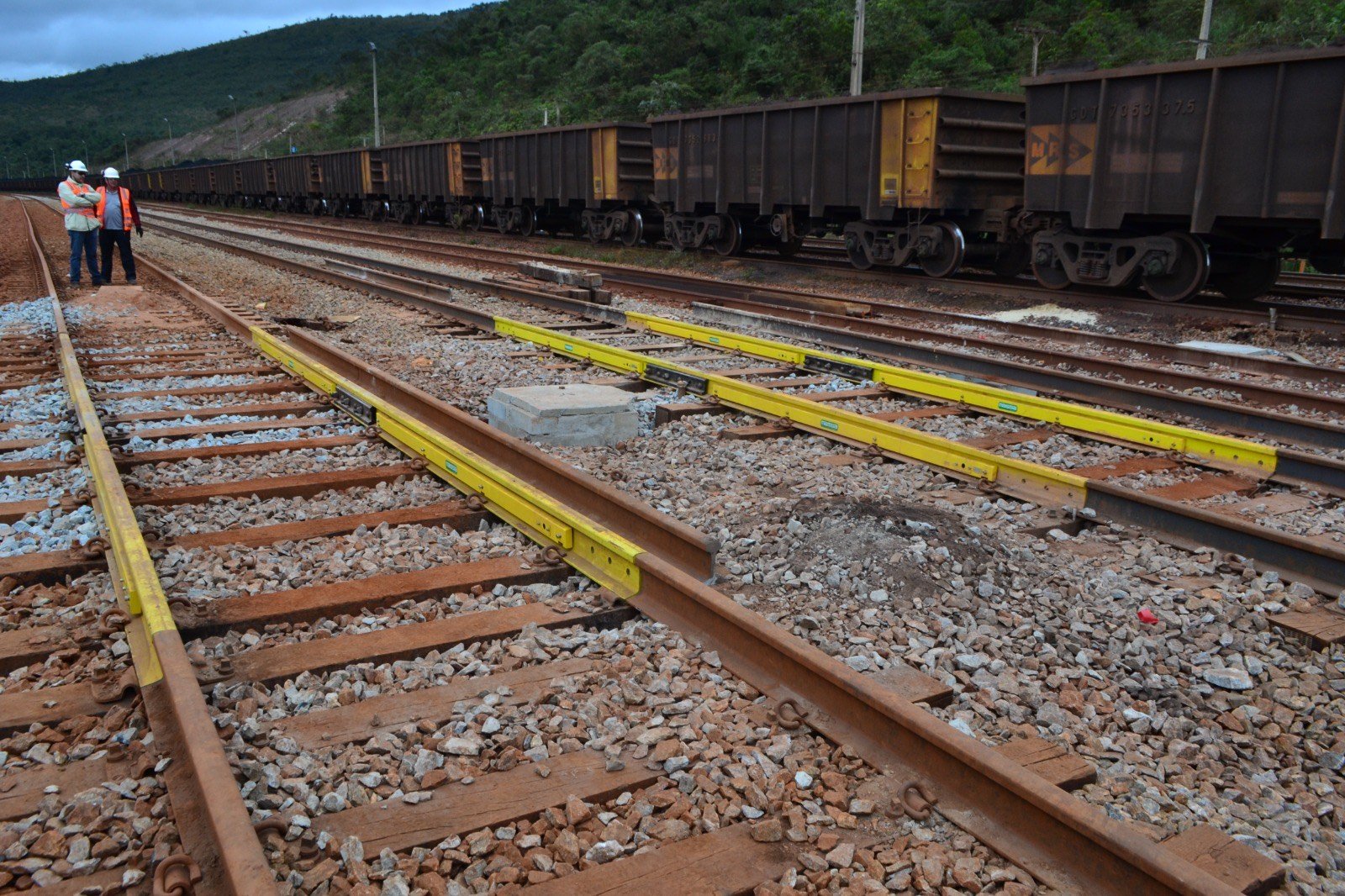 MASSA weighing rails at an integrated ore loading terminal