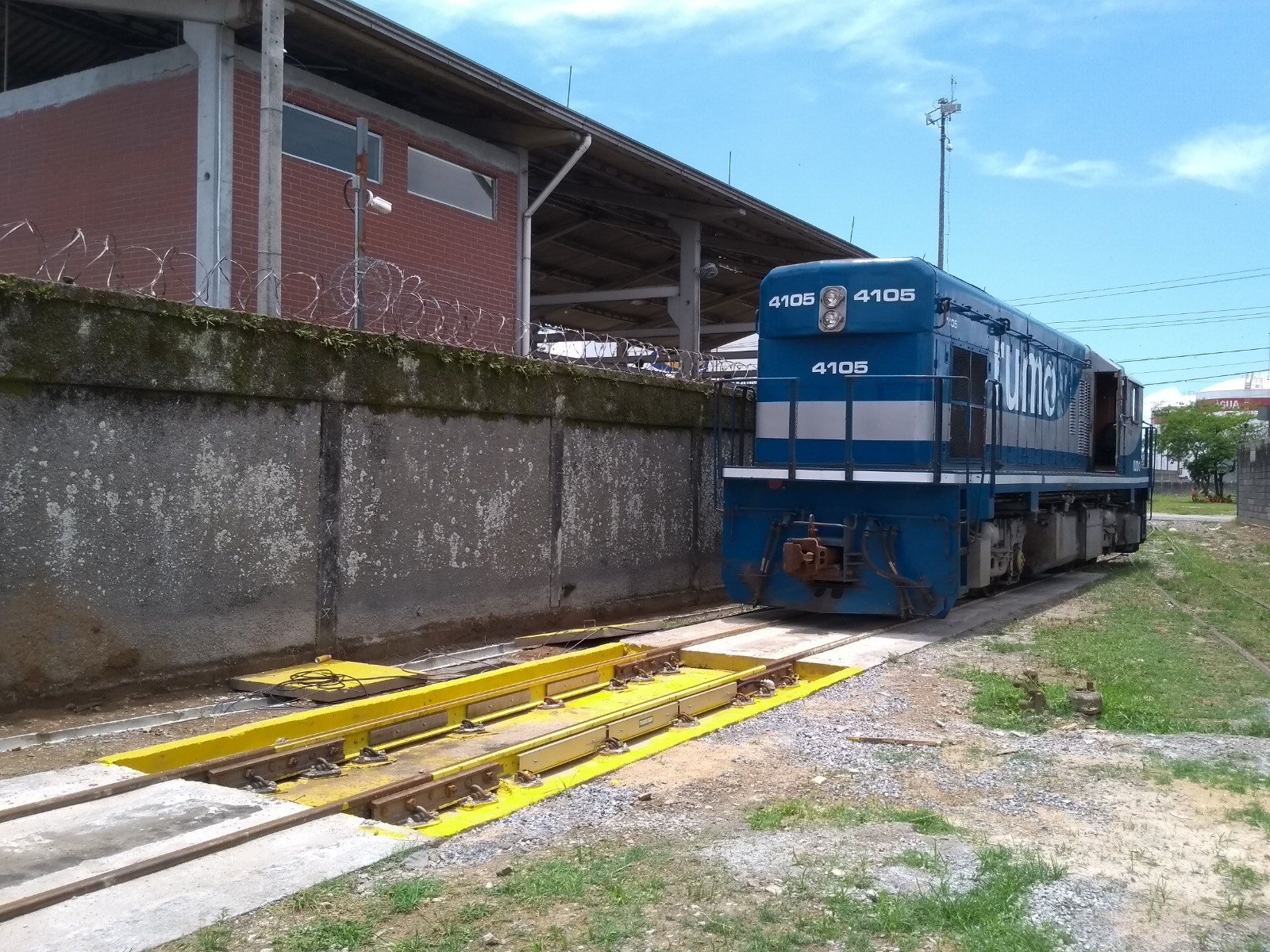 Locomotive in the yard on the MASSA scale